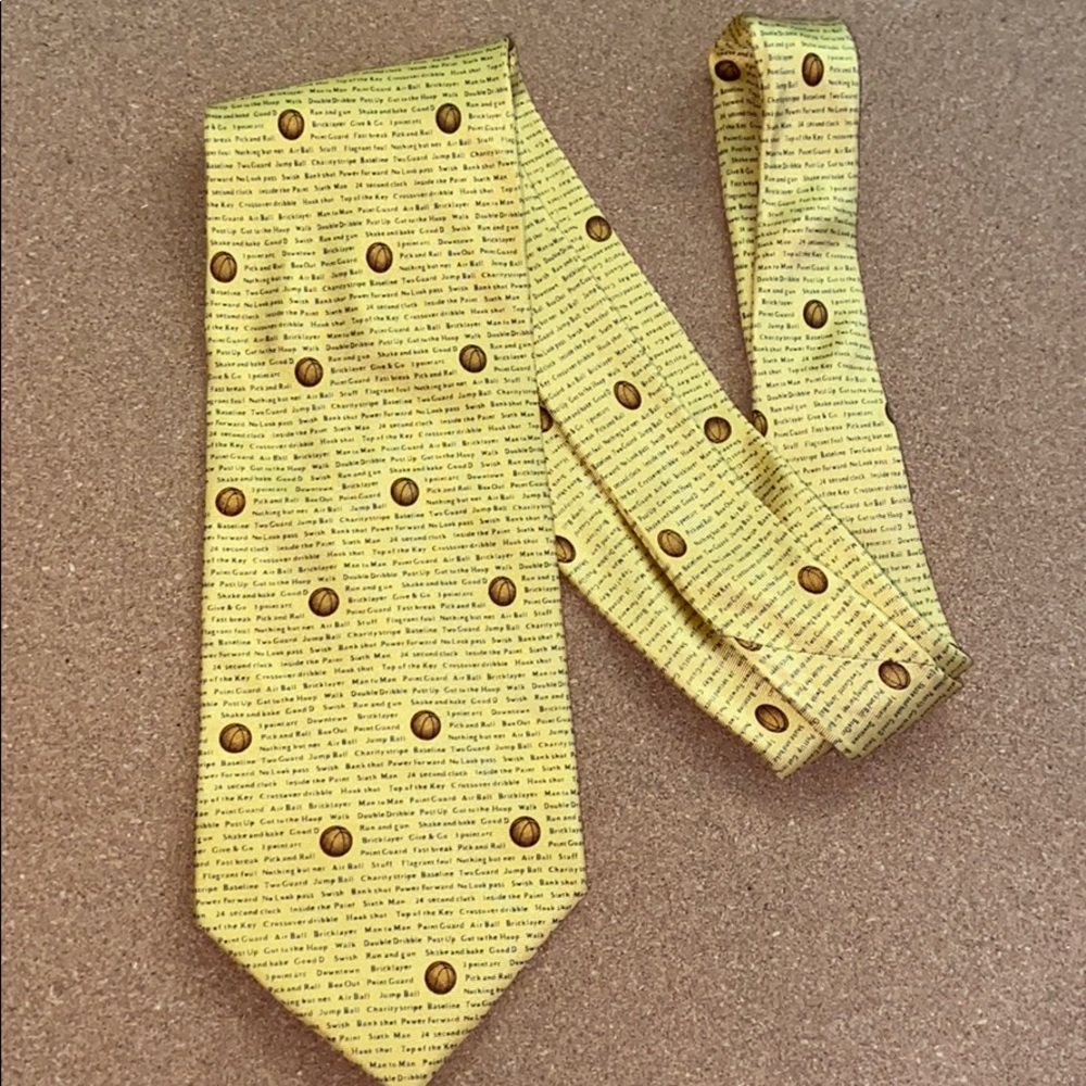Basketball tie!